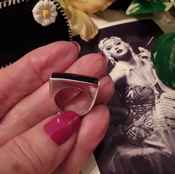 J&M DESIGNER SOLID 925 STERLING ONYX RING, SIZE 6 - Picture 3 of 8